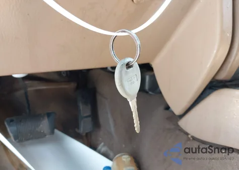 2000 Jeep Grand Cherokee Laredo z USA, uszkodzony, nr VIN 1J4G248SXYC365442